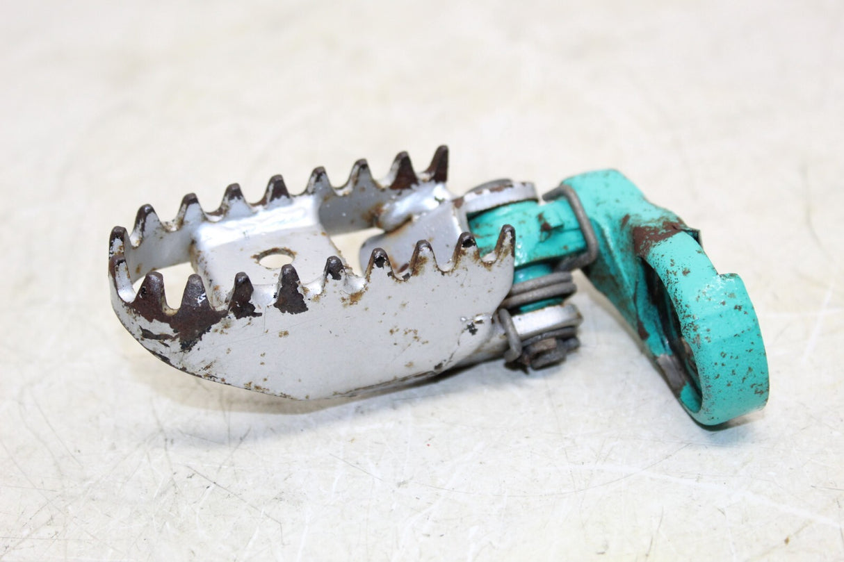 1993 Kawasaki KLX650 Driver Front Foot Pegs And Brackets Mounts
