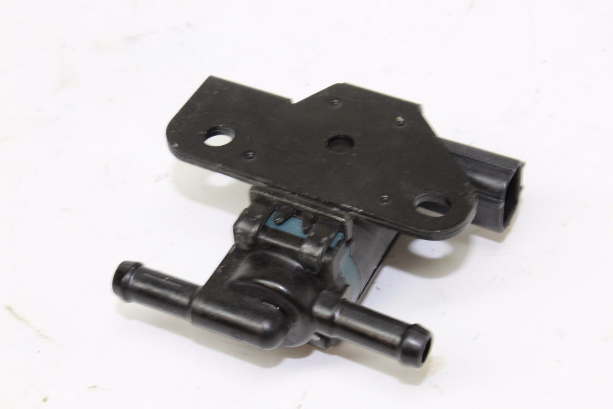 2004-2010 HONDA ST1300 OEM EVAP PURGE CONTROL SOLENOID VALVE