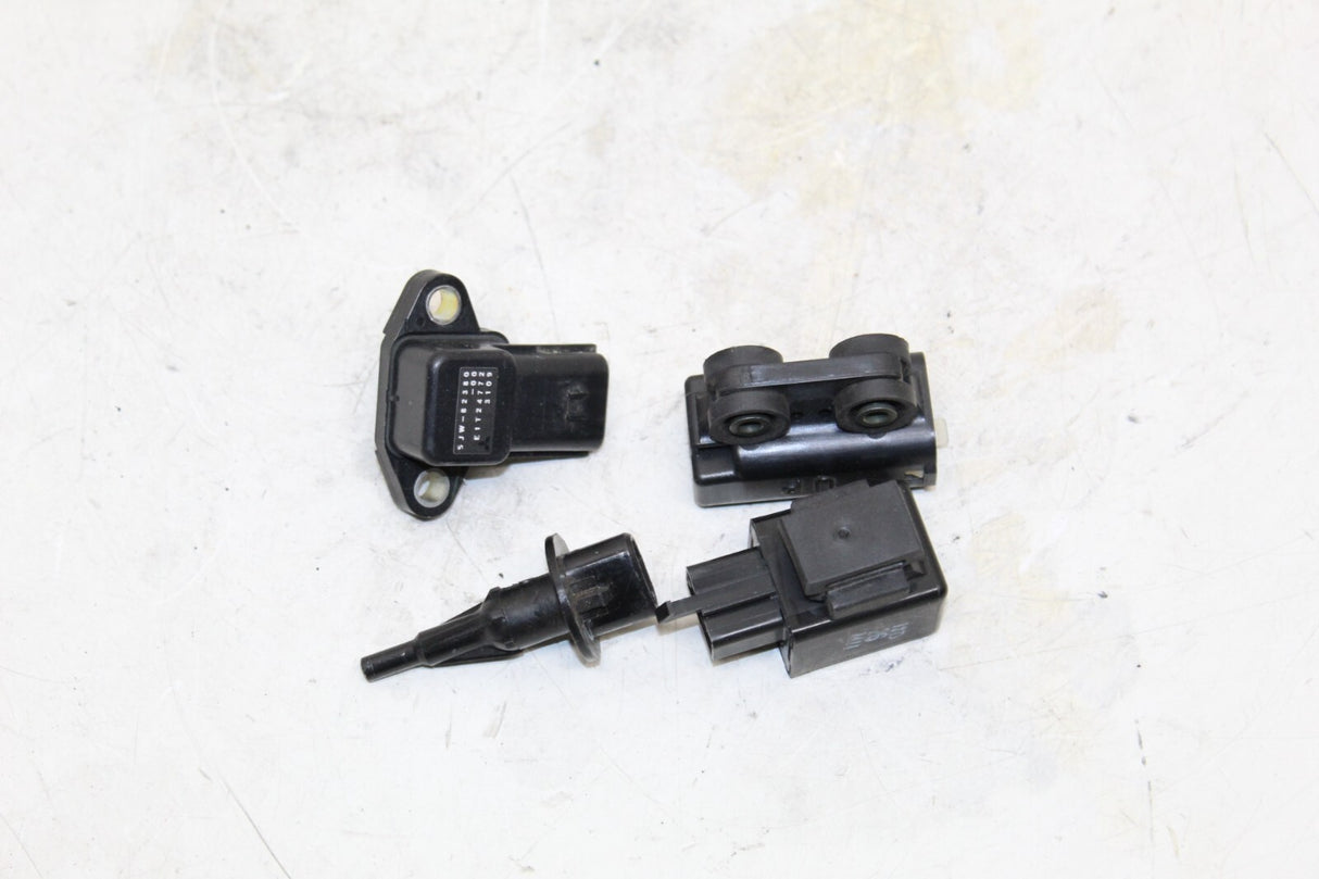 2003-05 Yamaha Yzf R6 Signal Relays Switchs Sensors OEM
