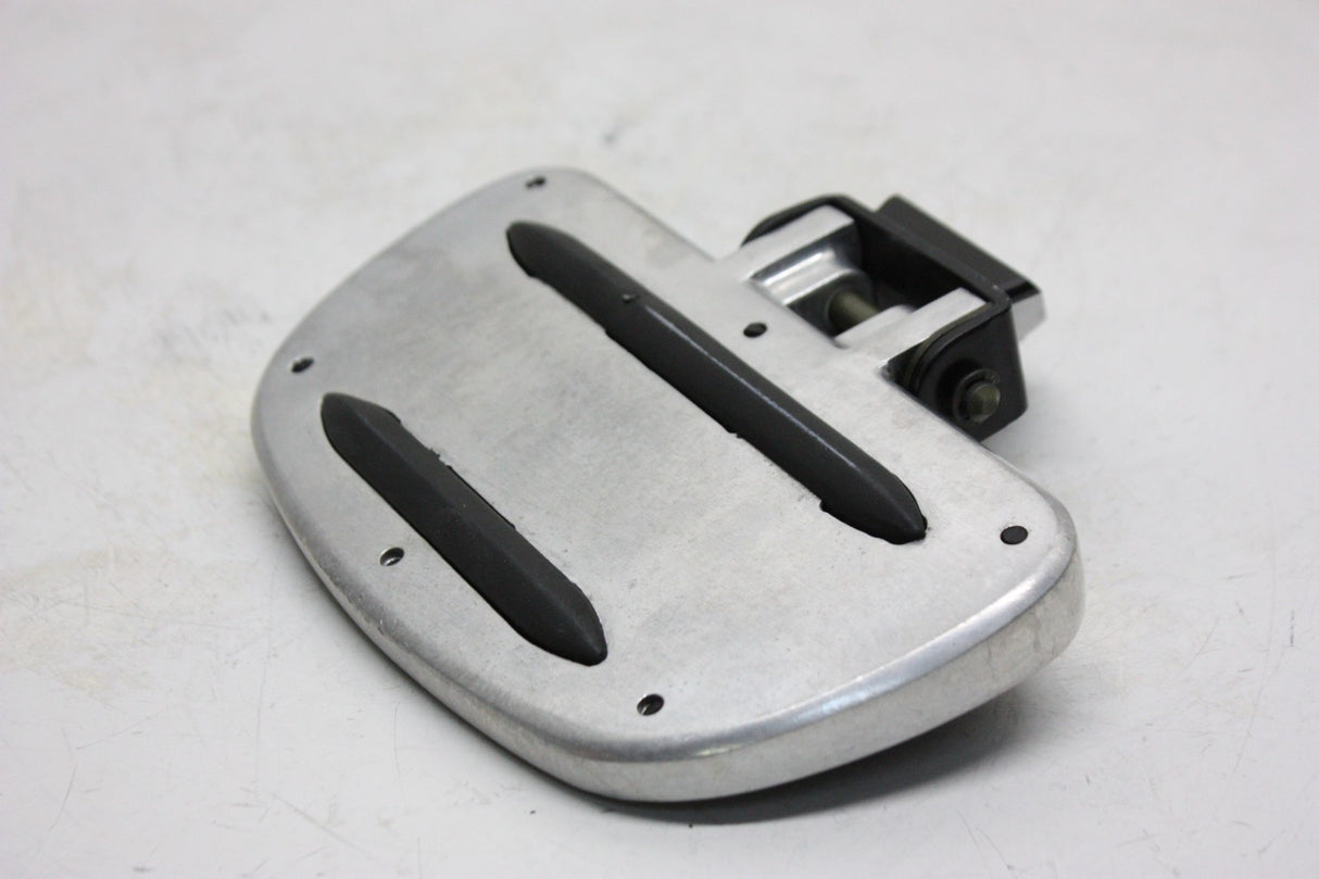 01-03 YAMAHA ROAD STAR XV1600A OEM LEFT REAR FOOT REST STEP