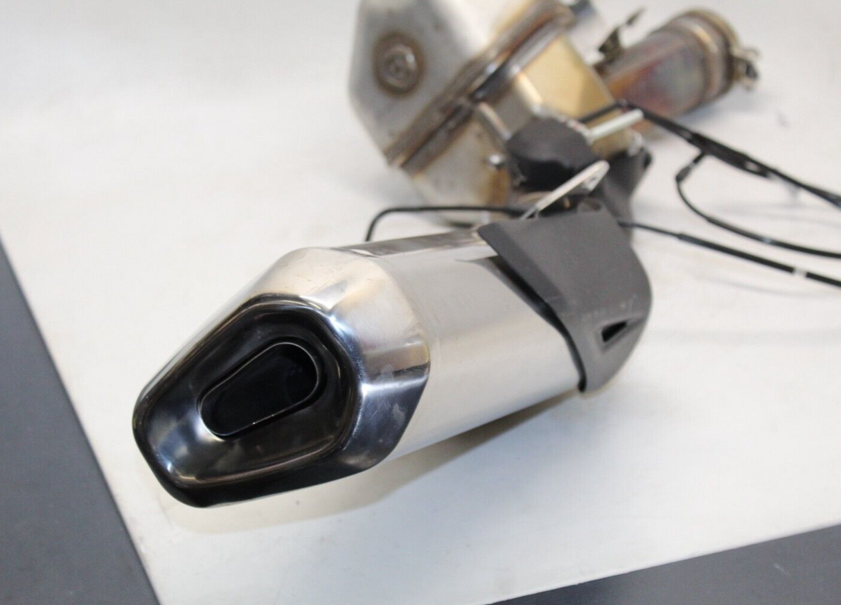 21-23 Kawasaki ZX-10R ZX10 Exhaust Mid Pipe Muffler OEM