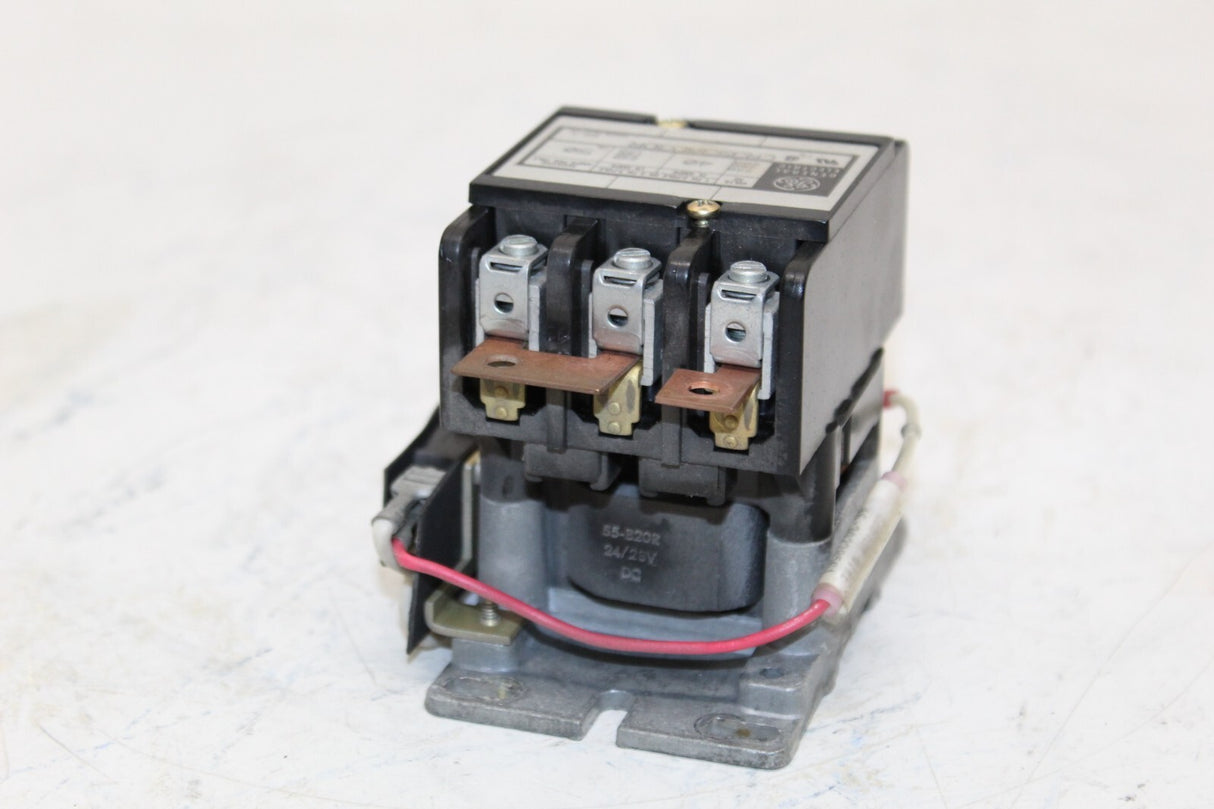 AMX 4 Portable X-Ray GE CR353AD3DR Definite Purpose Contactor 40A 3P 24/28V Coil