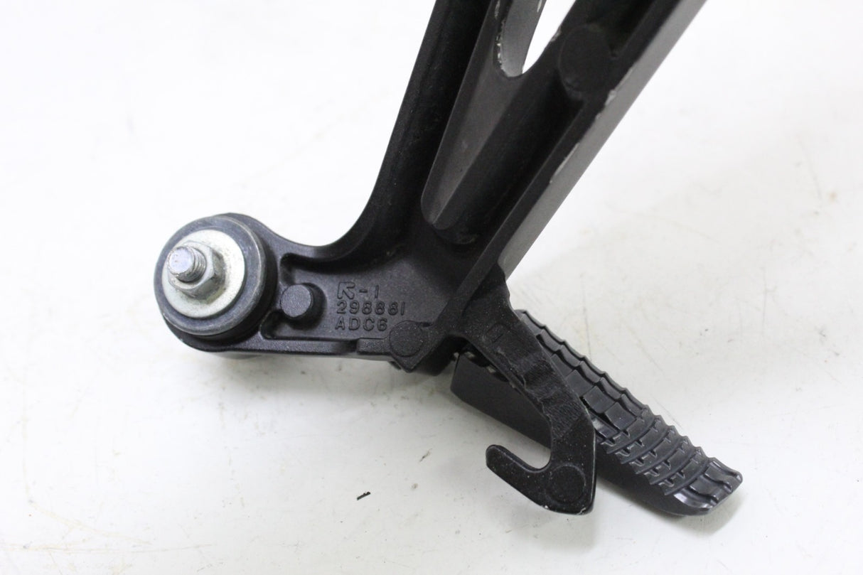 11-25 Suzuki GSXR 600 750 RIGHT Side Rear Back Passenger Foot Rest Peg OEM