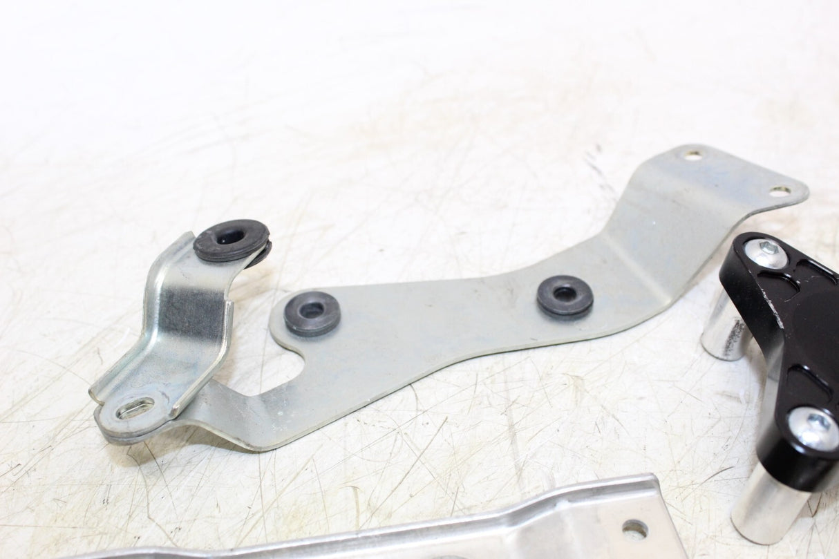2011 SUZUKI GSXR 750 BRACKET MOUNT HOLDER KIT