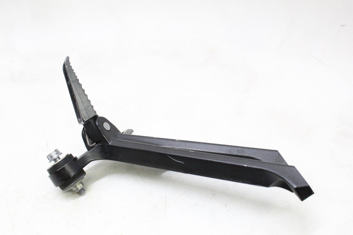 11-25 Suzuki GSXR 600 750 RIGHT Side Rear Back Passenger Foot Rest Peg OEM