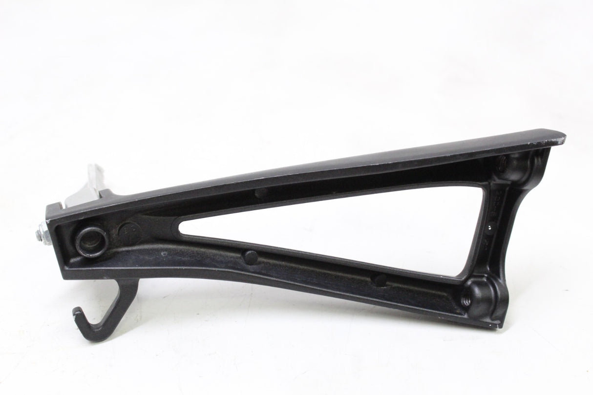 08-16 Yamaha Yzf R6 OEM Right Rear Back Passenger Peg 2c0-2742l-11-00