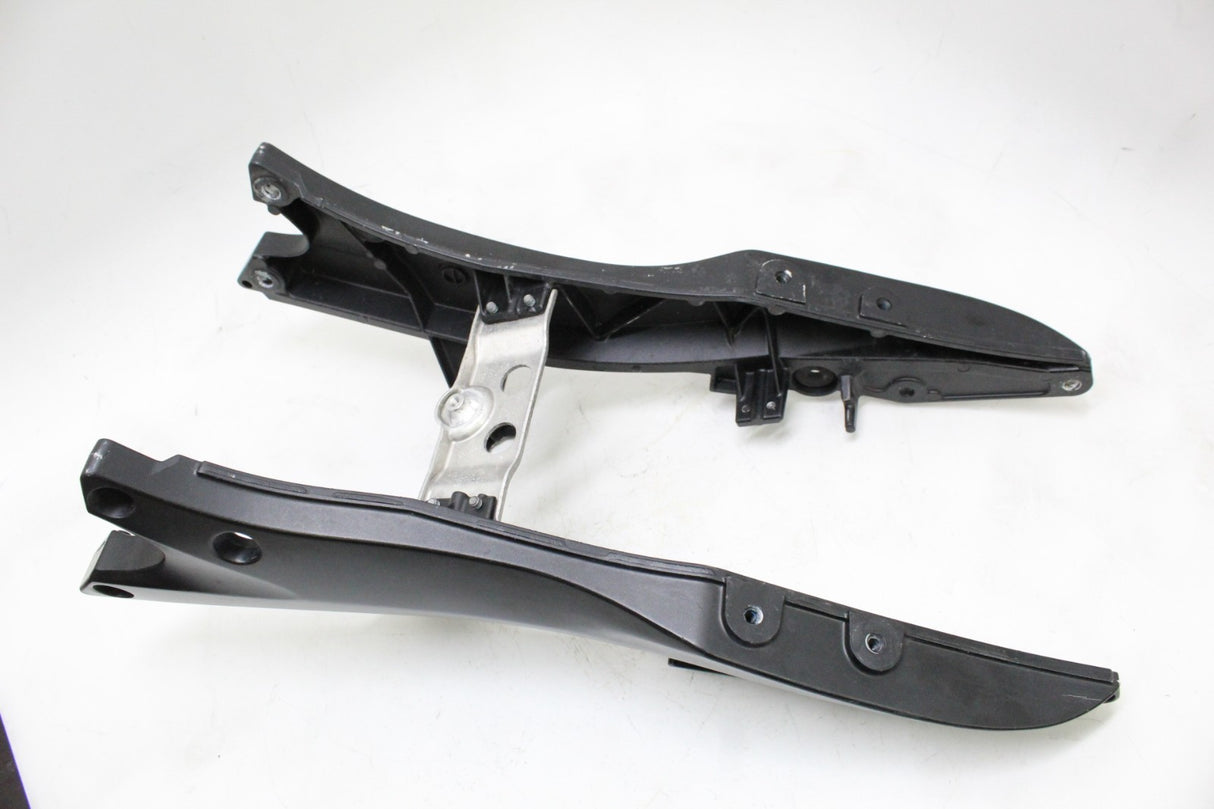 07-08 Suzuki Gsxr1000 GSXR 1000 OEM REAR SUBFRAME RAILS STRAIGHT Sub Frame