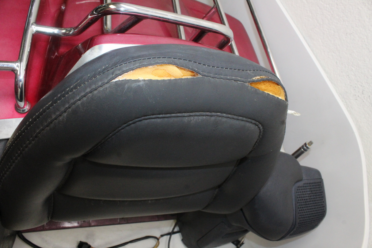 1991-94 Honda Goldwing Gl1500a Rear Luggage Rack Carrier Seat Fairing Speakers
