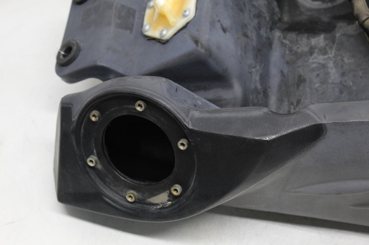 01-05 BMW F650CS OEM GAS TANK FUEL CELL PETROL RESERVOIR