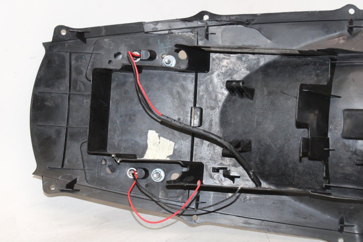 04-09 SUZUKI GSXR 600 OEM REAR BACK TAIL UNDERTAIL BATTERY TRAY PLASTIC