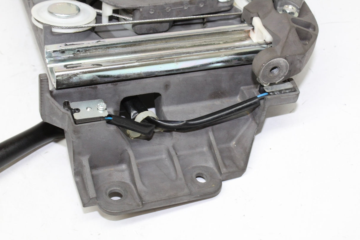 06-07 Yamaha FJR1300 Windshield Up And Down System Motor OEM