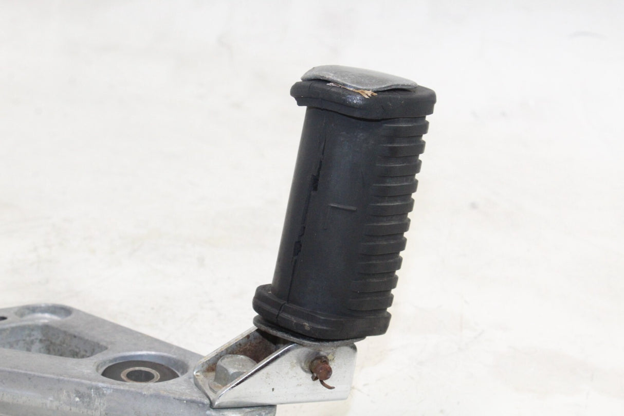 82-83 Yamaha Xj650 Rear Left Side Passenger Foot Peg OEM