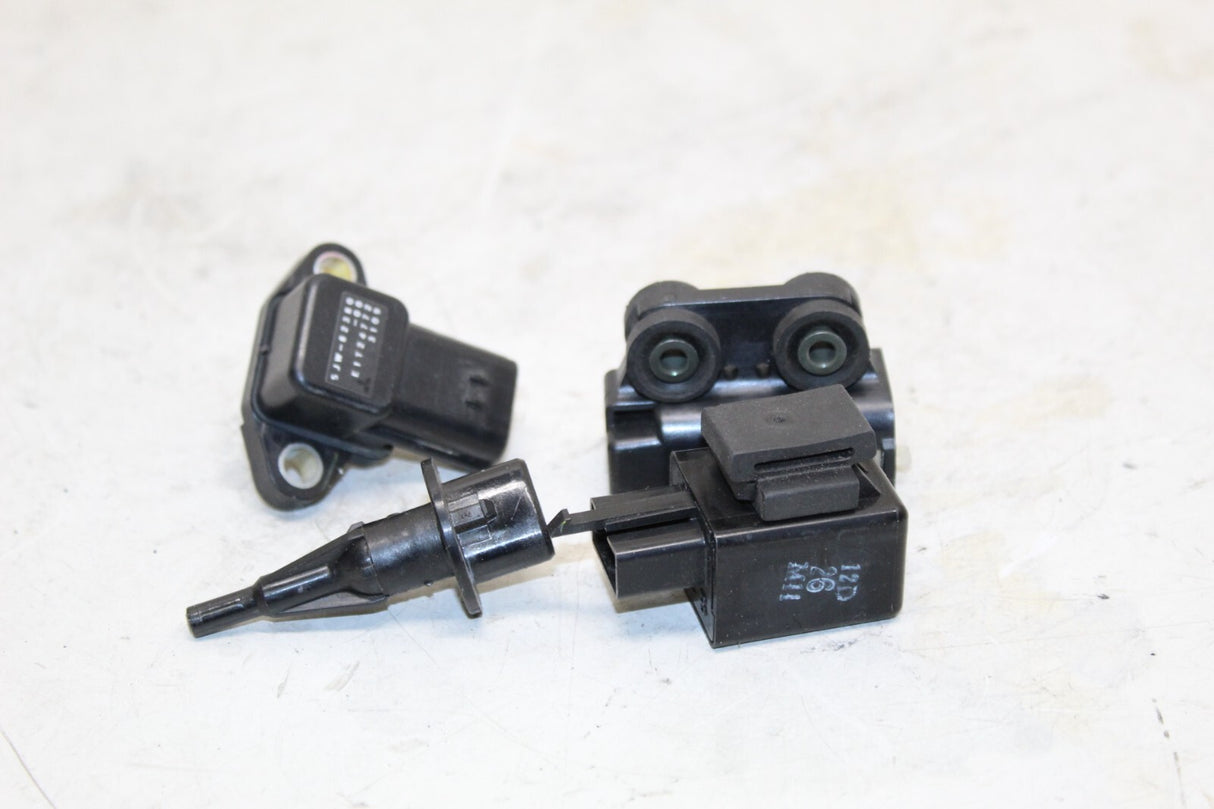 2003-05 Yamaha Yzf R6 Signal Relays Switchs Sensors OEM