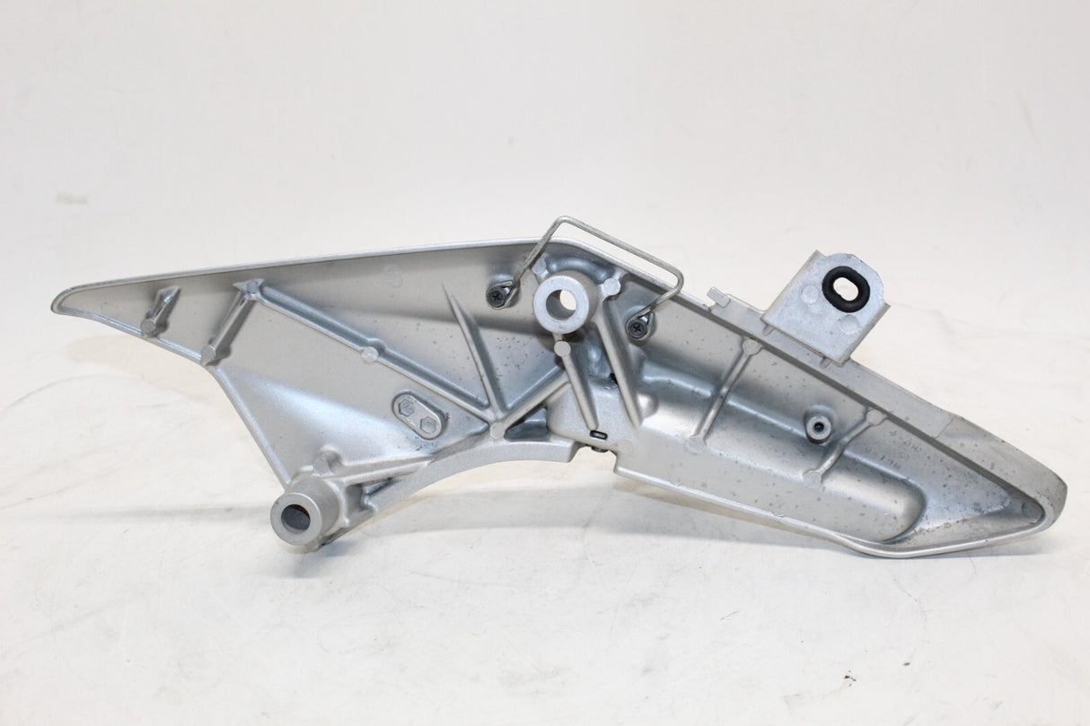 2007 07 HONDA FSC600 FSC 600 SILVER WING LEFT And RIGHT SIDE REAR FOOT PEGS