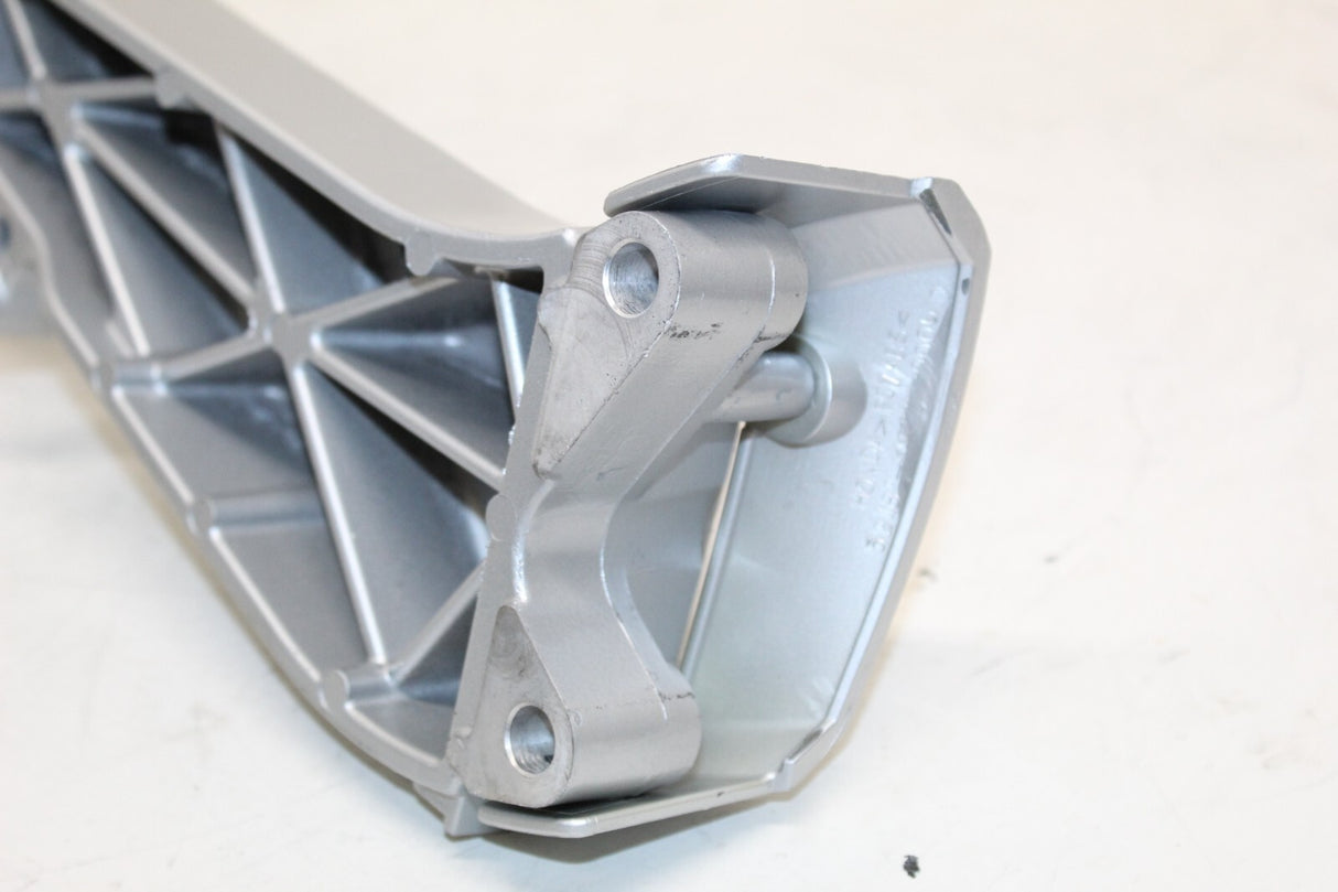 2007 07 HONDA FSC600 FSC 600 SILVER WING SWINGARM MOUNT BRACKET