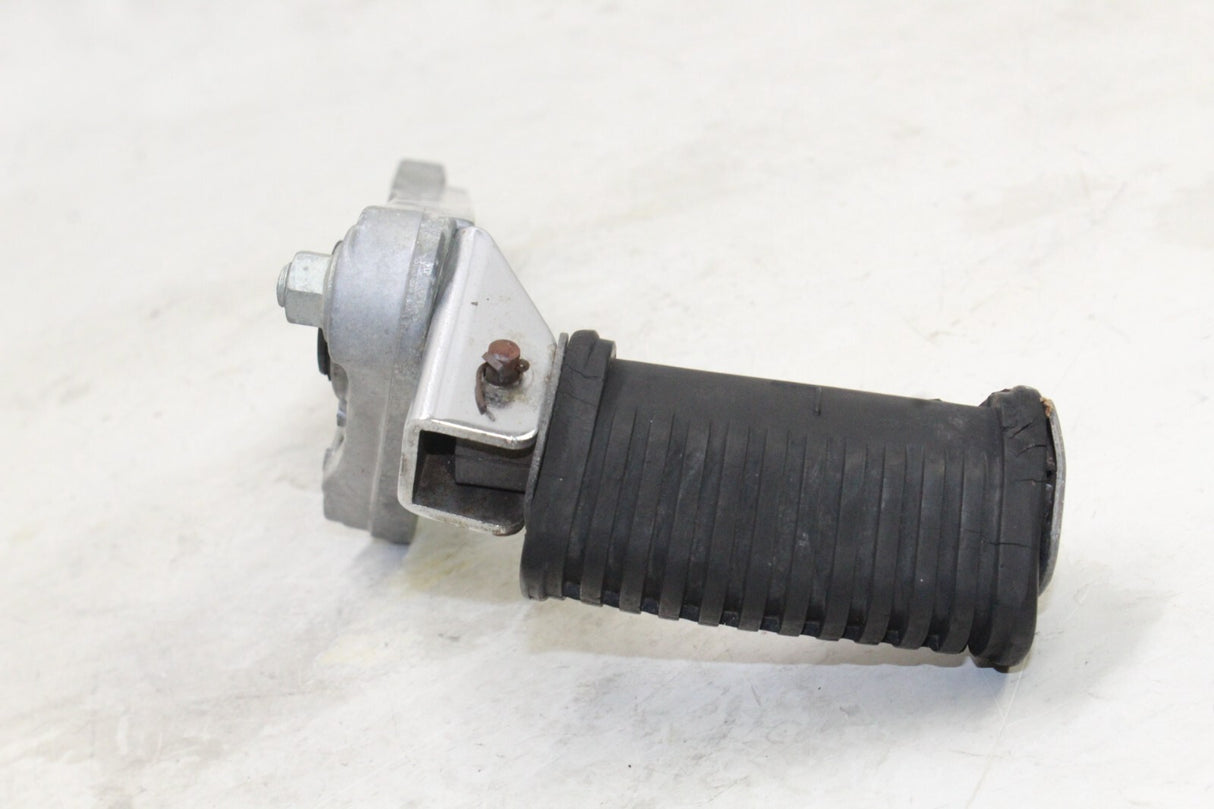 82-83 Yamaha Xj650 Rear Left Side Passenger Foot Peg OEM