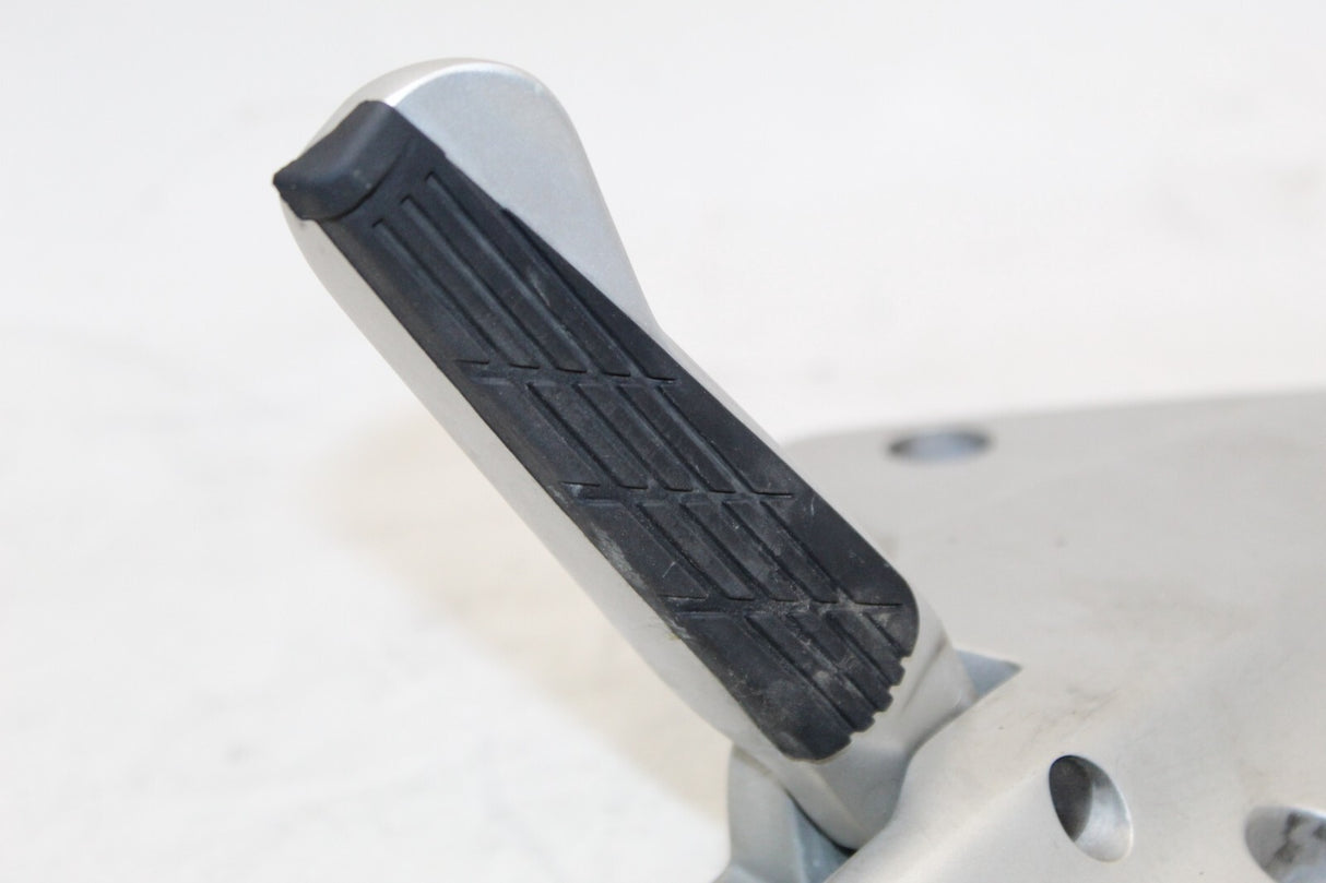 2007 07 HONDA FSC600 FSC 600 SILVER WING LEFT And RIGHT SIDE REAR FOOT PEGS