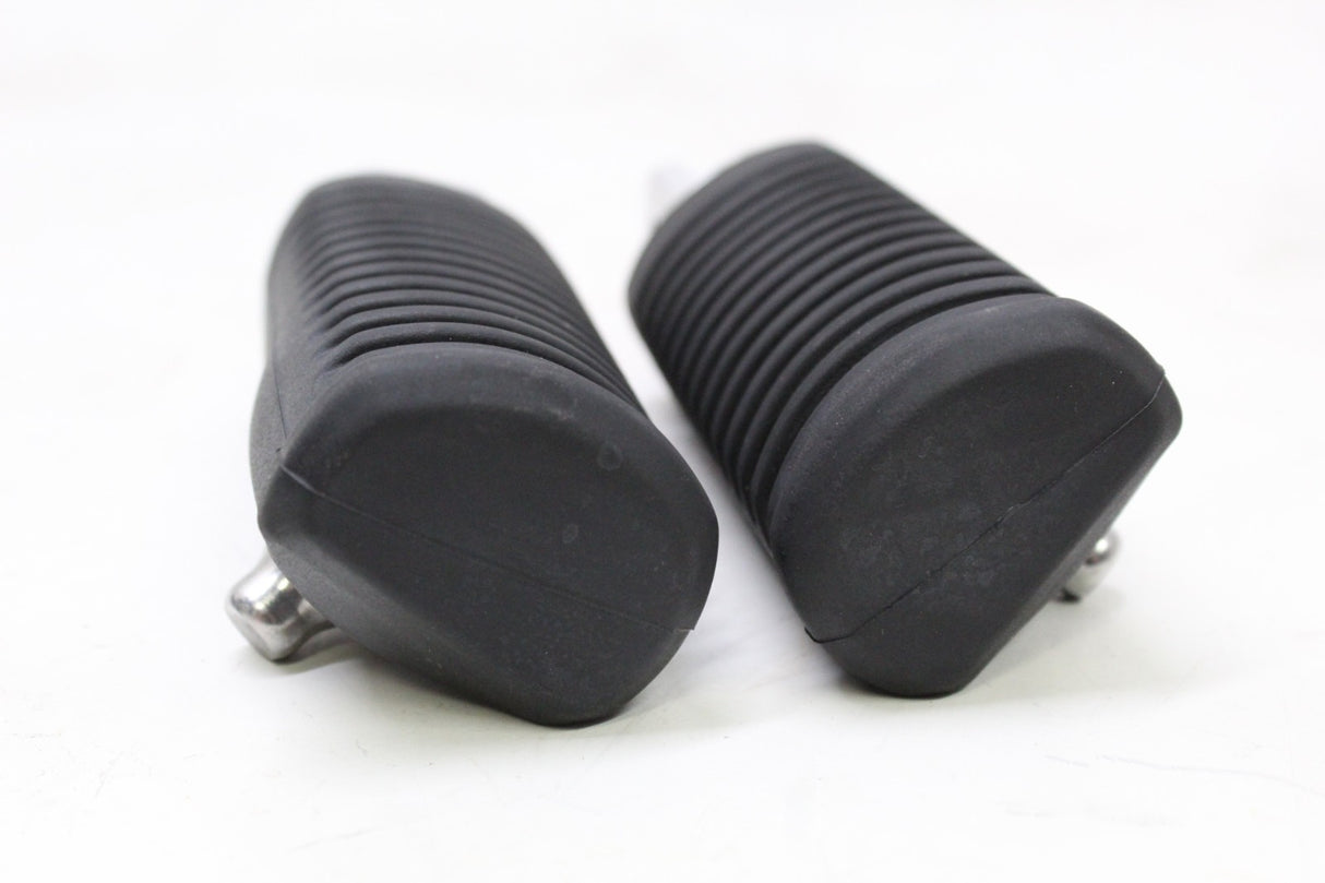 GENUINE HARLEY-DAVIDSON 2018-24 SOFTAIL PASSENGER FOOTPEGS FLSB FXLR FXBR