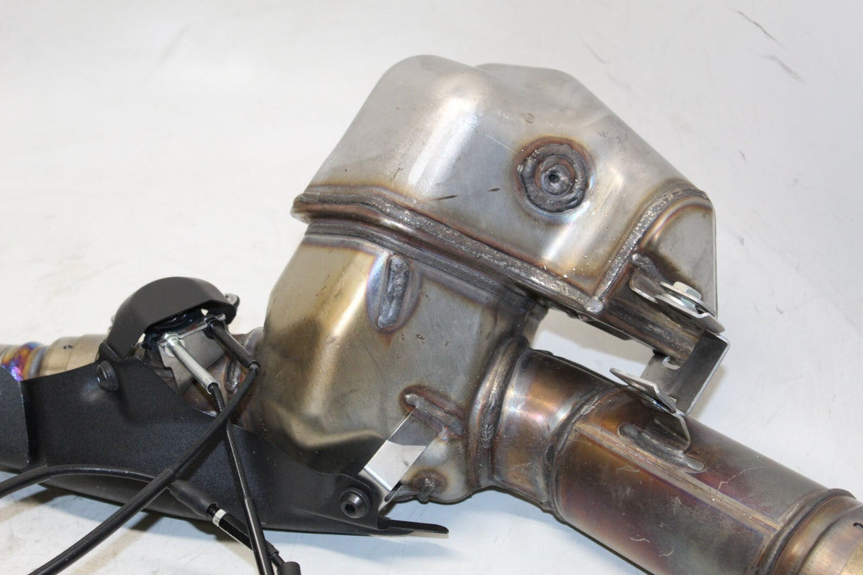 21-23 Kawasaki ZX-10R ZX10 Exhaust Mid Pipe Muffler OEM