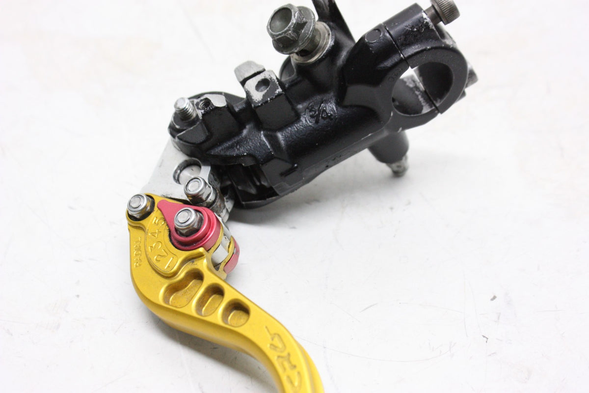 2007 Yamaha YZF R6S OEM FRONT BRAKE MASTER CYLINDER