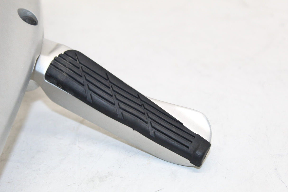 2007 07 HONDA FSC600 FSC 600 SILVER WING LEFT And RIGHT SIDE REAR FOOT PEGS