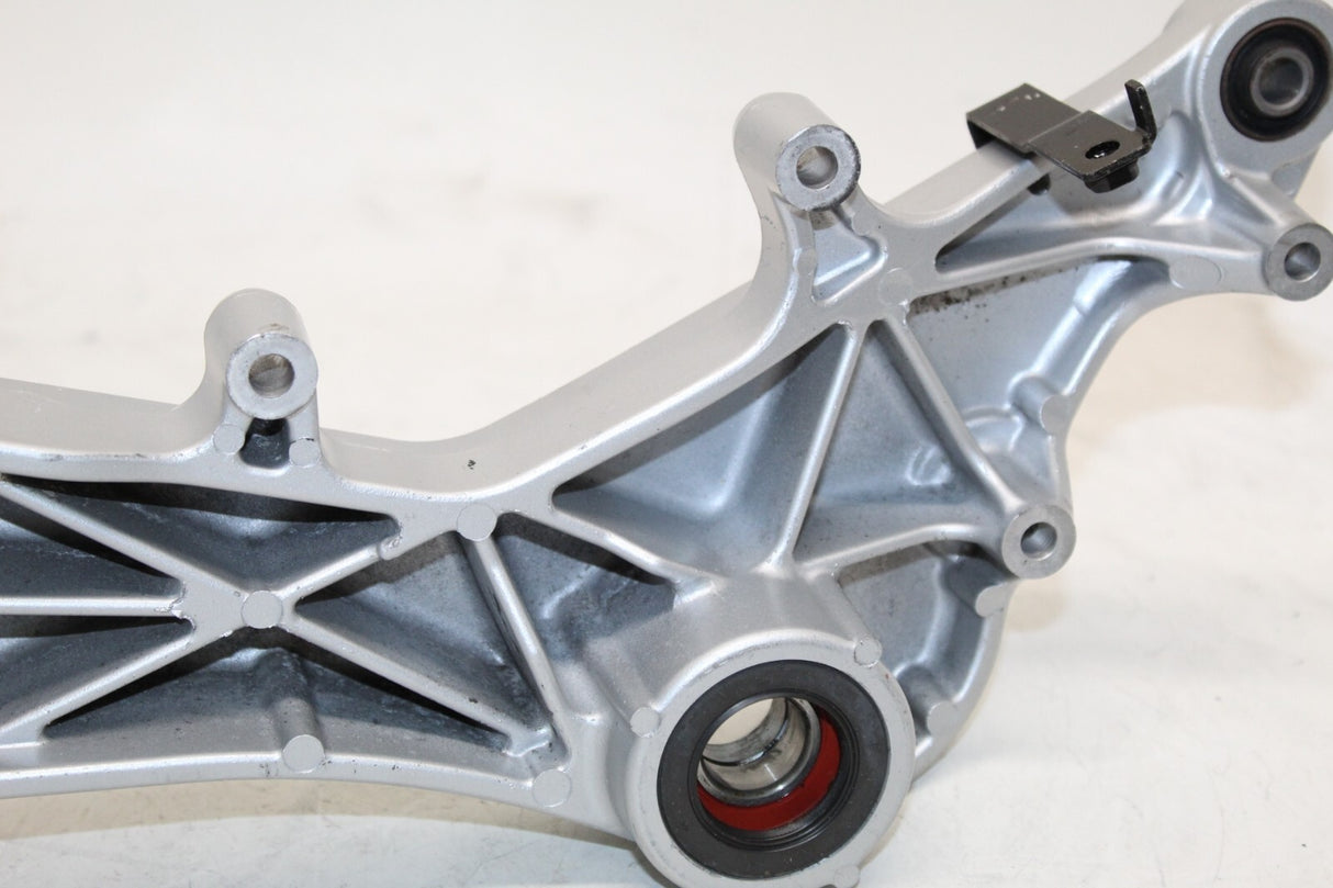 2007 07 HONDA FSC600 FSC 600 SILVER WING SWINGARM MOUNT BRACKET