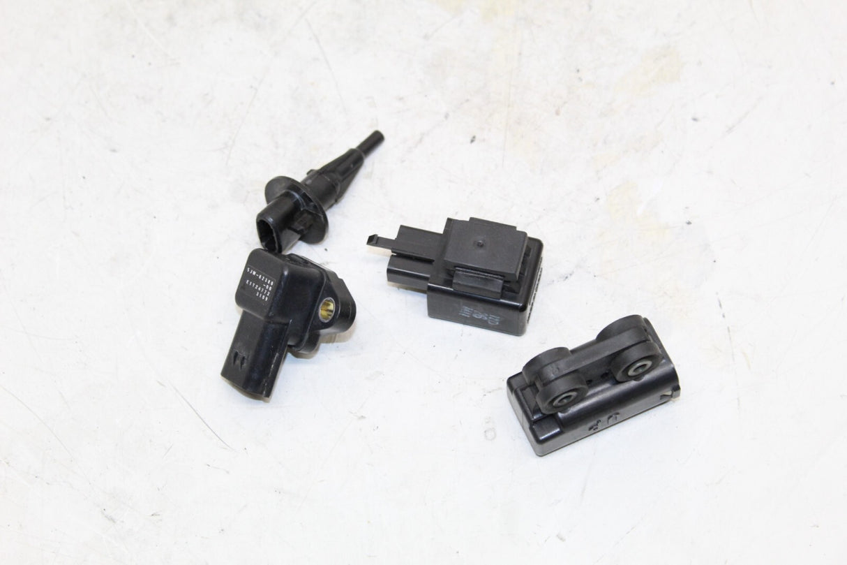 2003-05 Yamaha Yzf R6 Signal Relays Switchs Sensors OEM