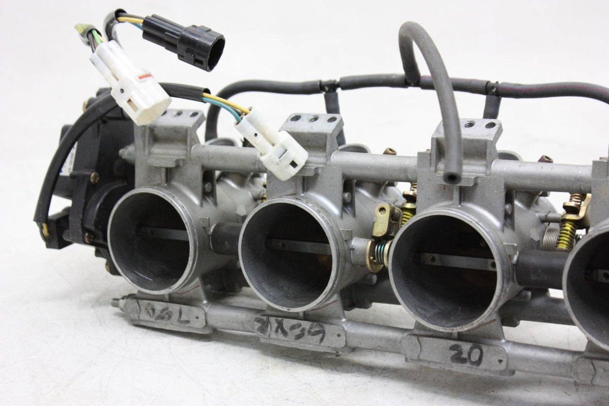 2002 Suzuki Gsxr 750 OEM Throttle Body Bodies