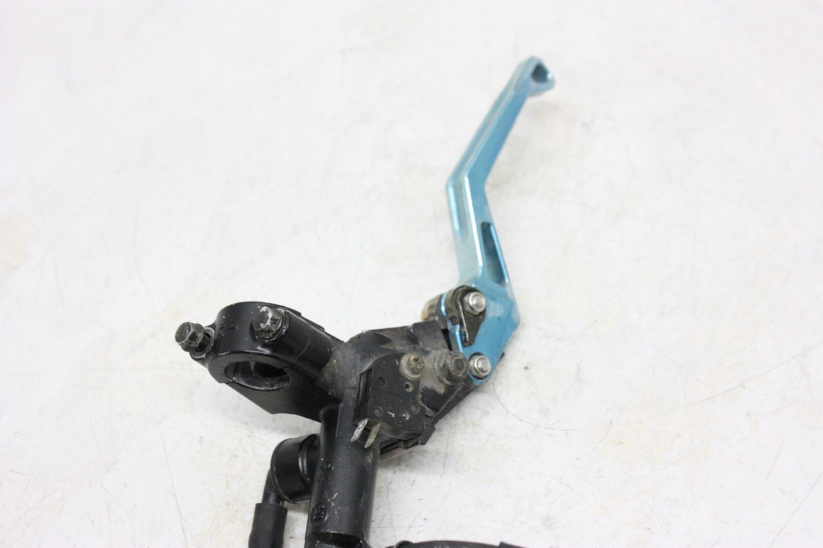2003-2005 Yamaha YZF R6 2006-2009 R6S OEM Front Brake Master Cylinder W/ Lever