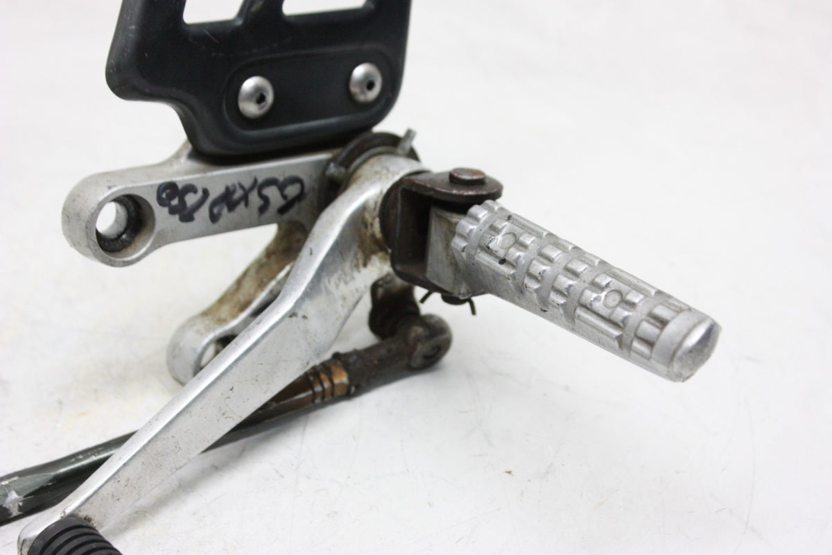2002 SUZUKI GSXR600 750 LEFT REARSET REAR SET FOOT PEG W SHIFTER