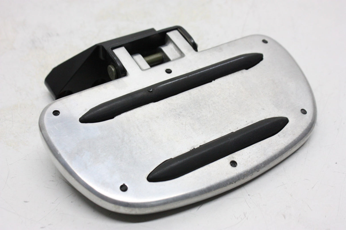 01-03 YAMAHA ROAD STAR XV1600A OEM LEFT REAR FOOT REST STEP