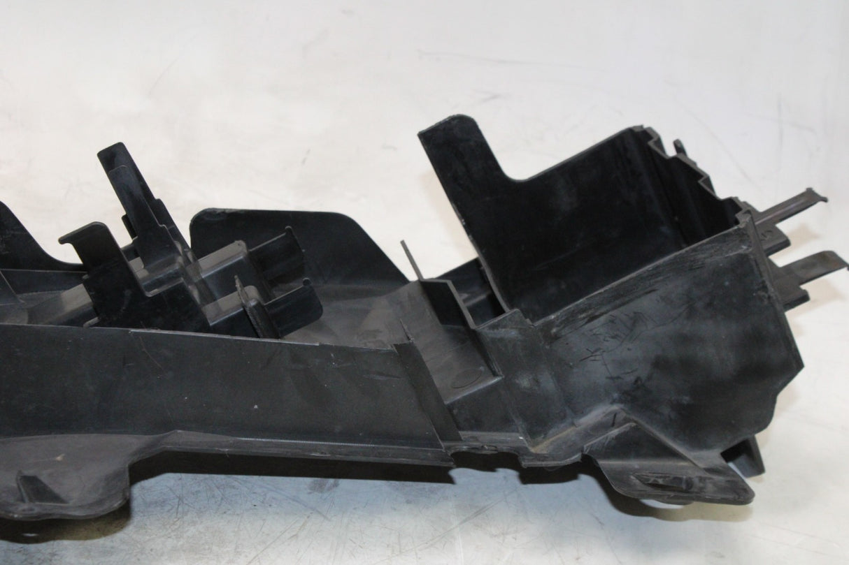 04-09 SUZUKI GSXR 600 OEM REAR BACK TAIL UNDERTAIL BATTERY TRAY PLASTIC