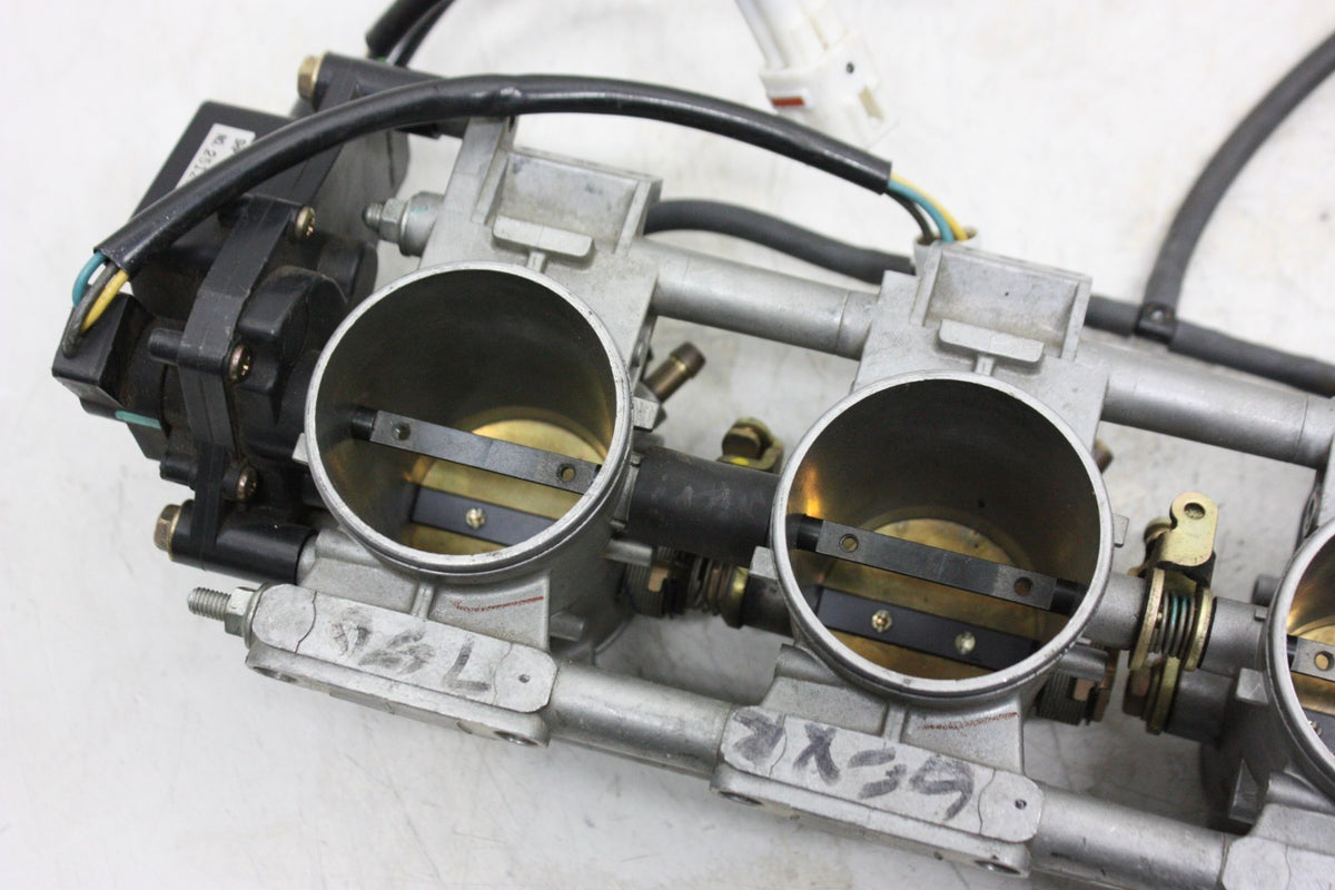 2002 Suzuki Gsxr 750 OEM Throttle Body Bodies
