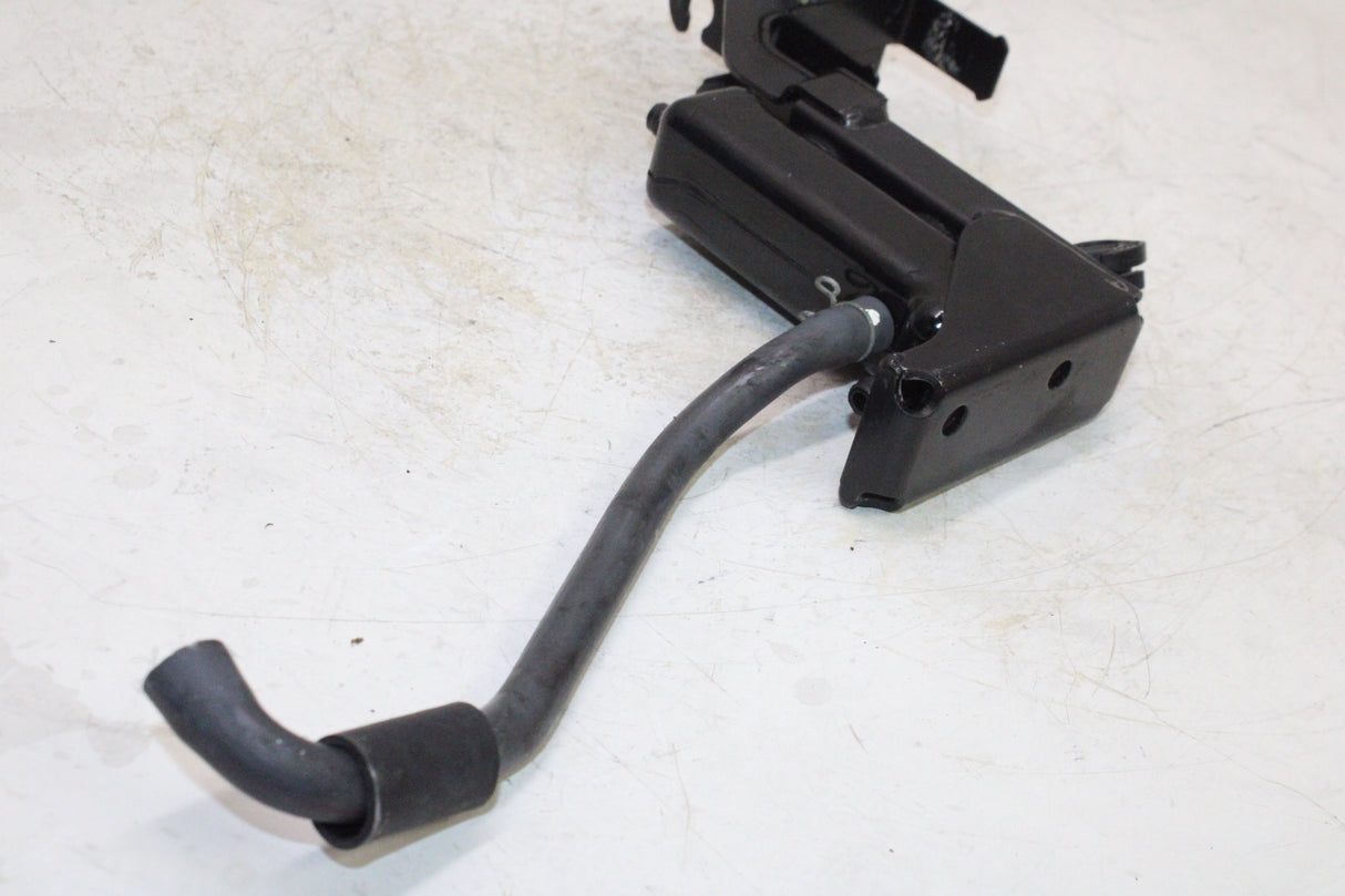 2005 Yamaha Road Star XV1700 OEM FUEL GAS TANK PUMP BRACKET W ENGINE STAY