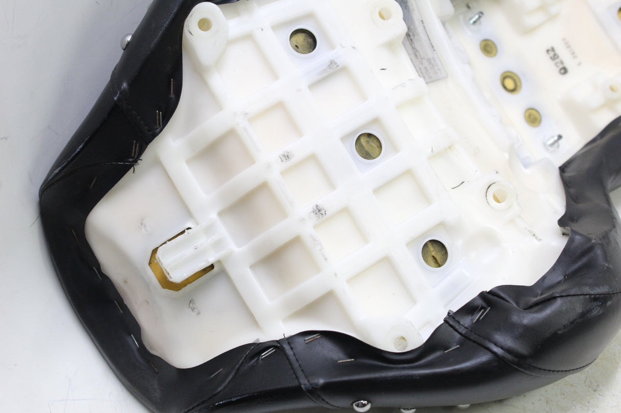 2012 Kawasaki Vulcan 900 VN900DF OEM SEAT SADDLE