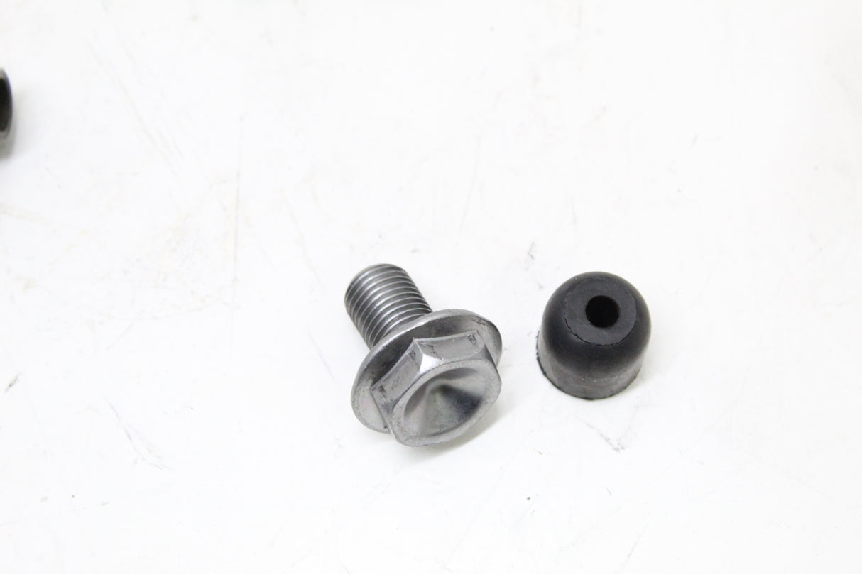 2004 Yamaha YZF R1 04-06 OEM BOLTS HARDWARE SCREWS SET