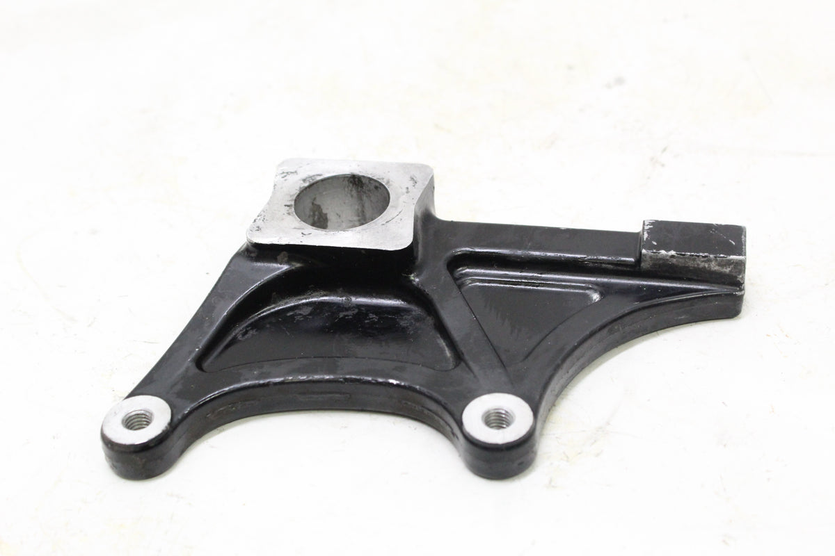 2004 SUZUKI GSXR600 OEM REAR BRAKE CALIPER MOUNT BRACKET HANGER