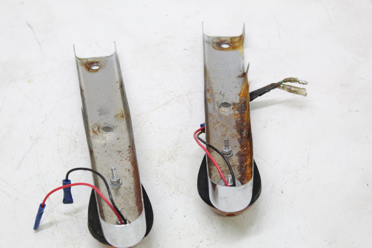 1996 Honda Shadow ACE 1100 VT1100 OEM REAR FENDER STRUTS TURN SIGNALS PAIR