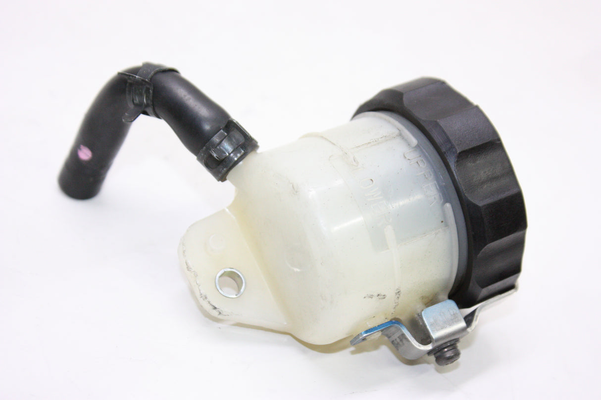 2005 Suzuki GSXR600 OEM FRONT BRAKE MASTER FLUID RESERVOIR TANK BOTTLE