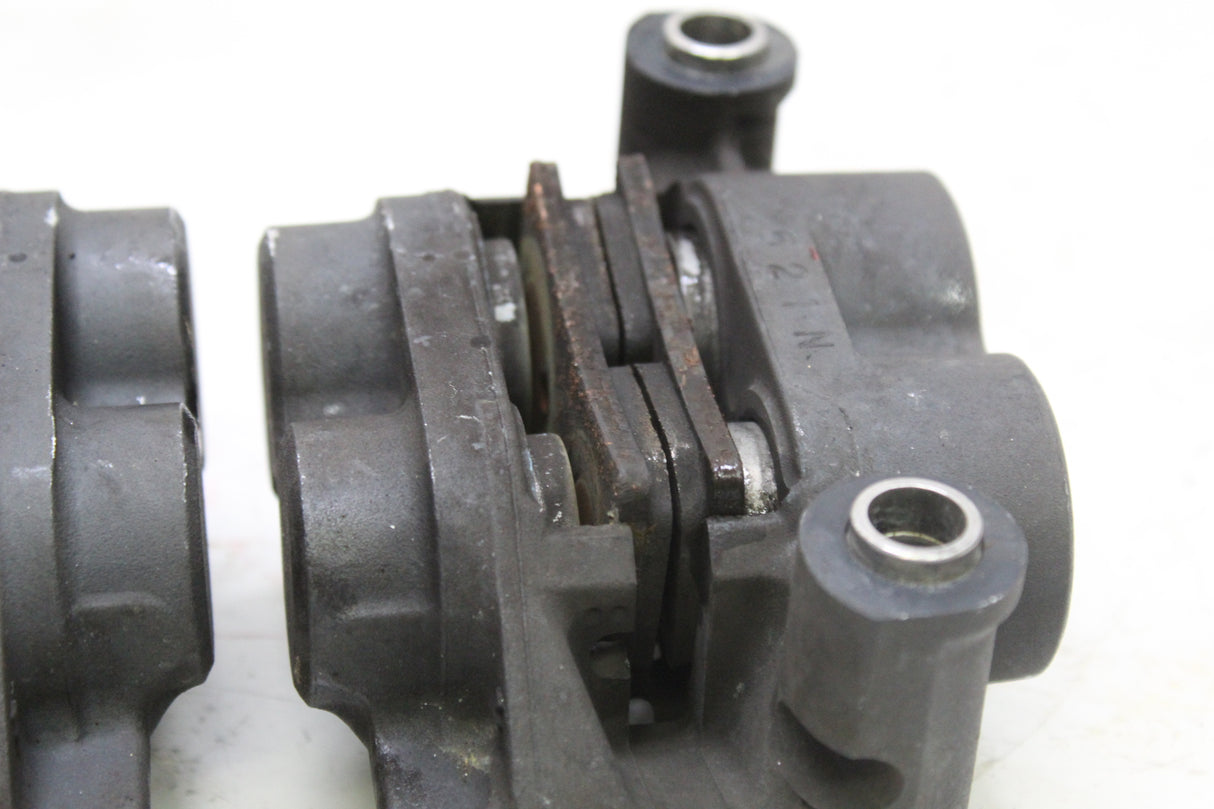 2005 Yamaha YZF R6 OEM RIGHT LEFT FRONT BRAKE CALIPER PADS SET PAIR