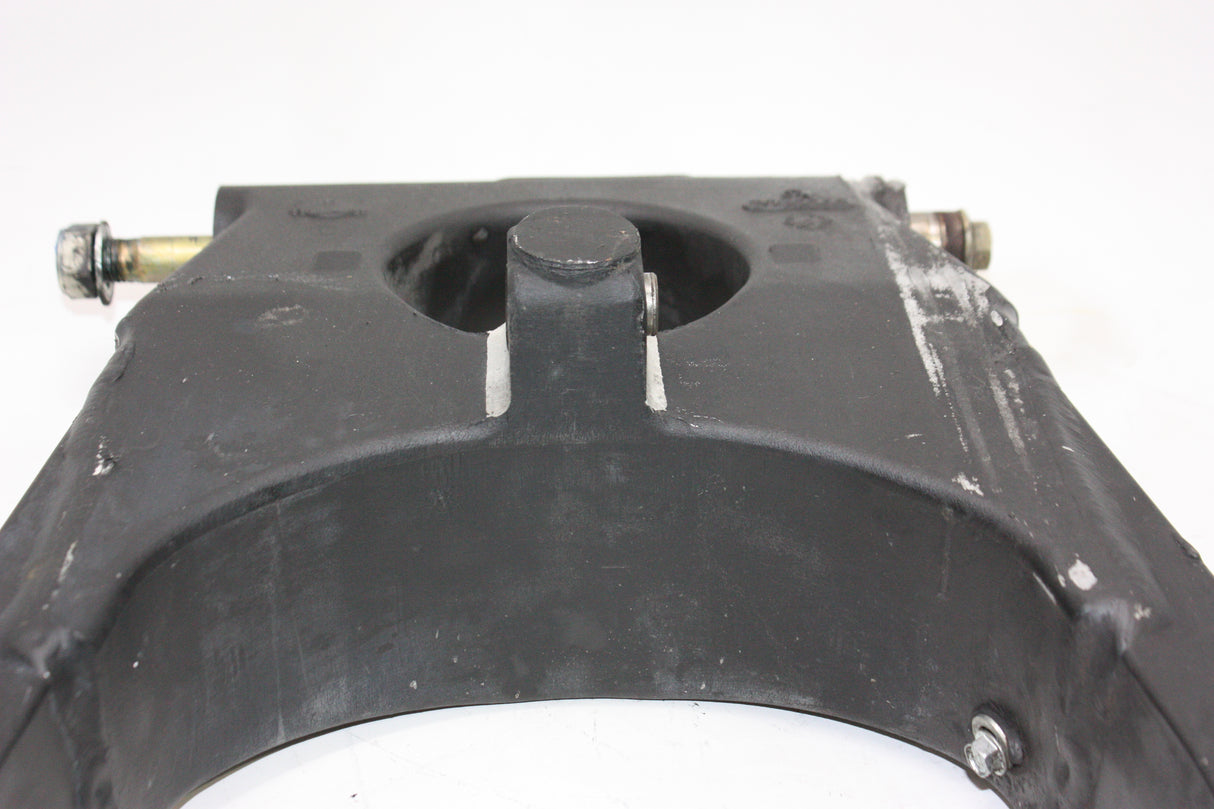 2004 Triumph Daytona 600 OEM REAR SWINGARM BACK SUSPENSION SWING ARM