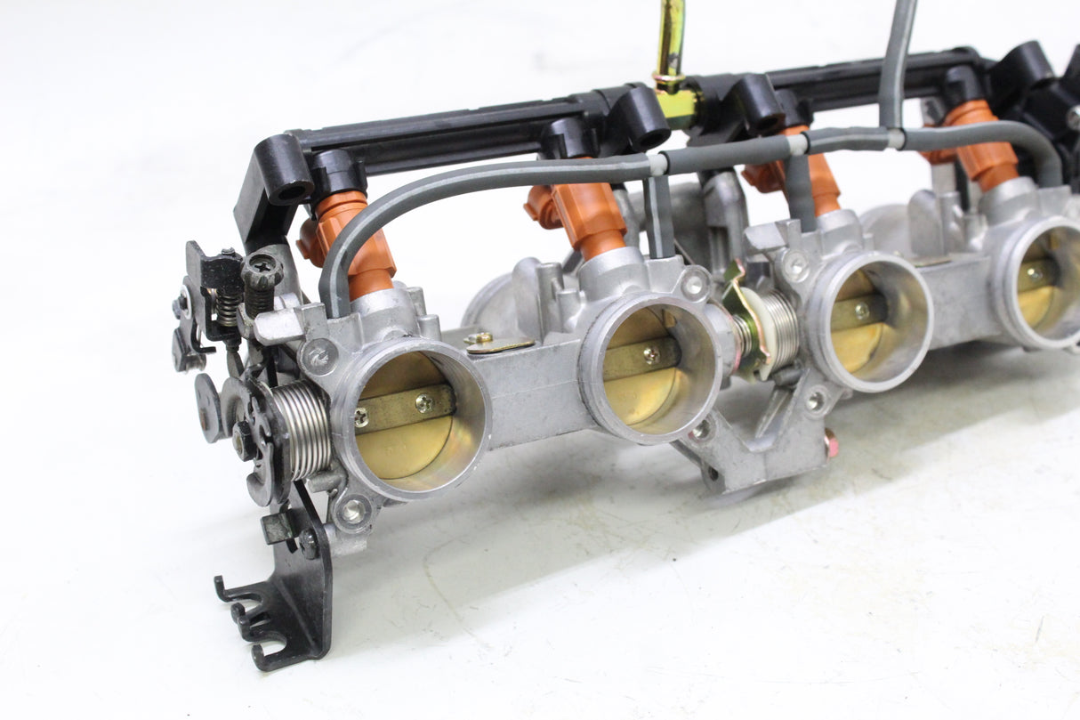2004 SUZUKI GSXR600 OEM THROTTLE BODY FUEL INJECTOR ASSEMBLY