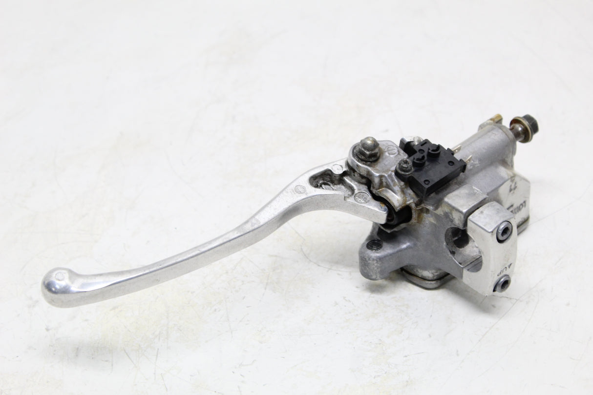 2005 Honda VTX1300S VTX1300 OEM FRONT BRAKE MASTER CYLINDER W/ LEVER