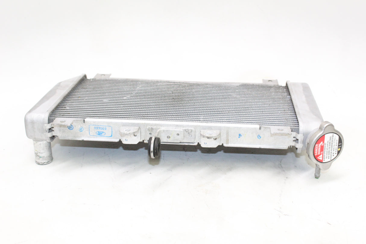 2021 Kawasaki Ninja 400 EX400 OEM ENGINE RADIATOR MOTOR COOLER COOLING RADIATER