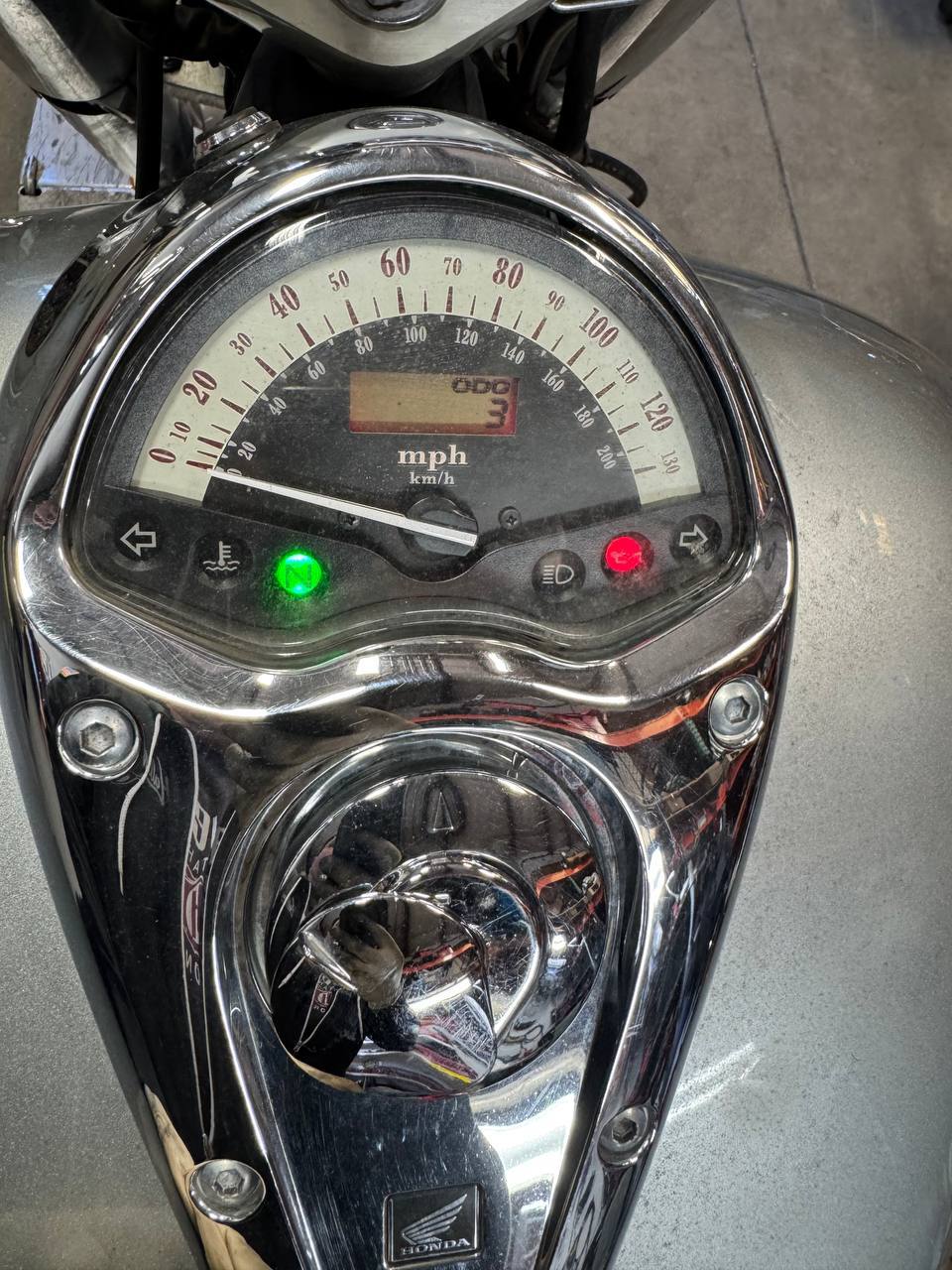 2005 Honda VTX1300S VTX1300 OEM SPEEDO TACH GAUGES DISPLAY CLUSTER SPEEDOMETER