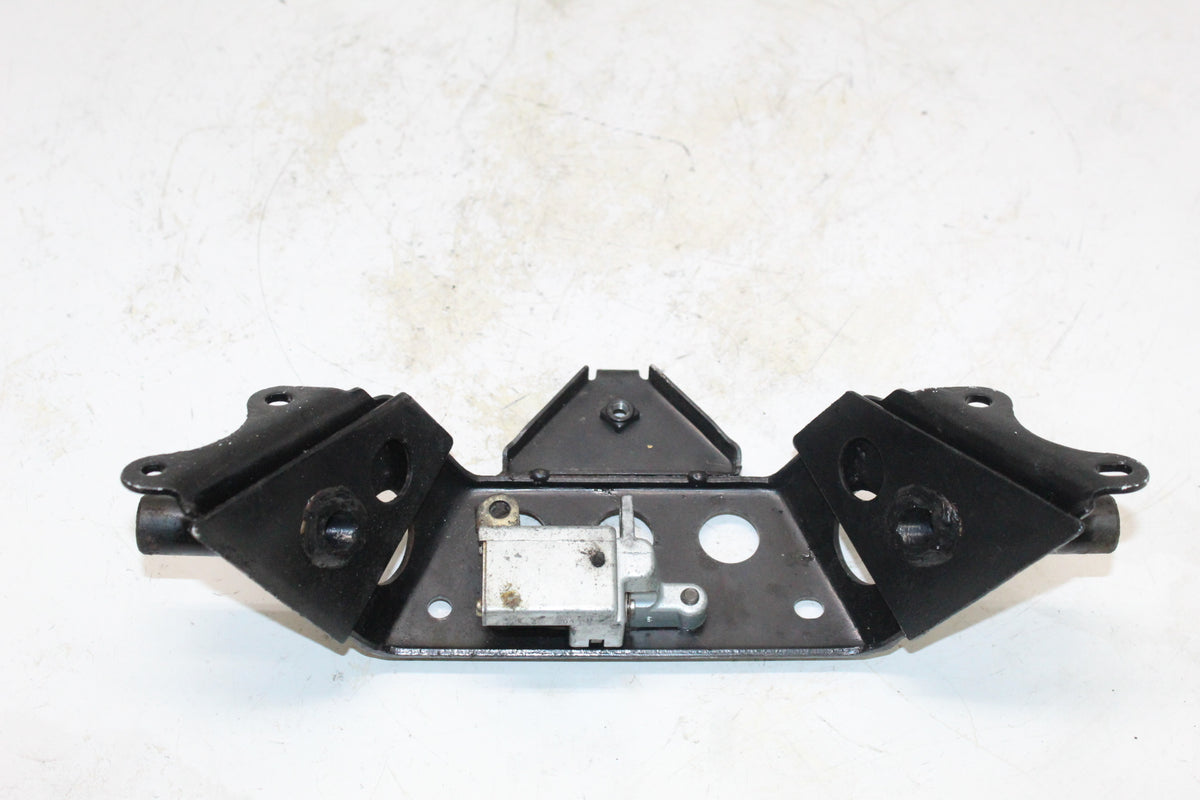2002 Yamaha Zuma 50 YW50 OEM FRONT SEAT MOUNTING BRACKET MOUNT