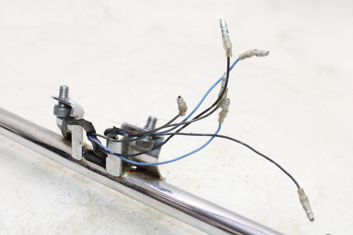 2007 Yamaha V Star 650 OEM FRONT LEFT RIGHT TURN SIGNALS LIGHT INDICATORS BAR