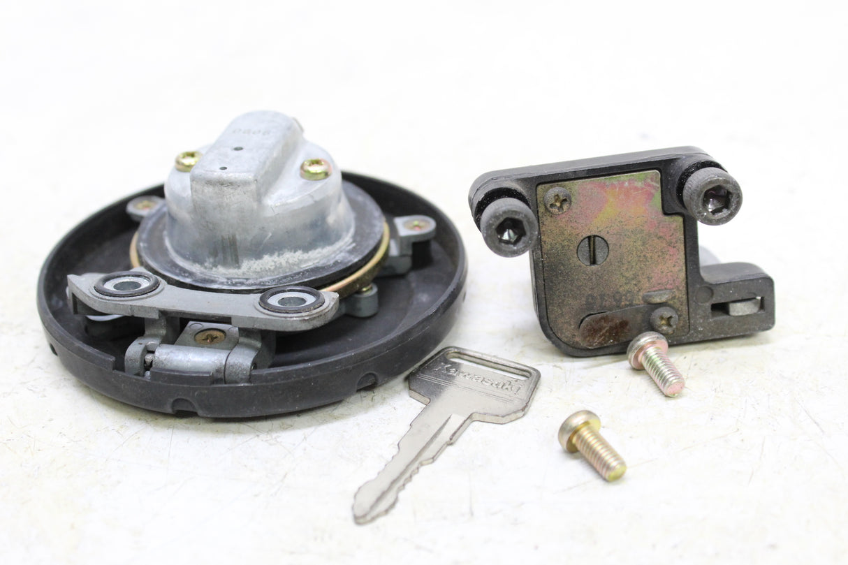 2007 Kawasaki KLR650 OEM IGNITION LOCK KEY GAS CAP SEAT LOCK !w Key!