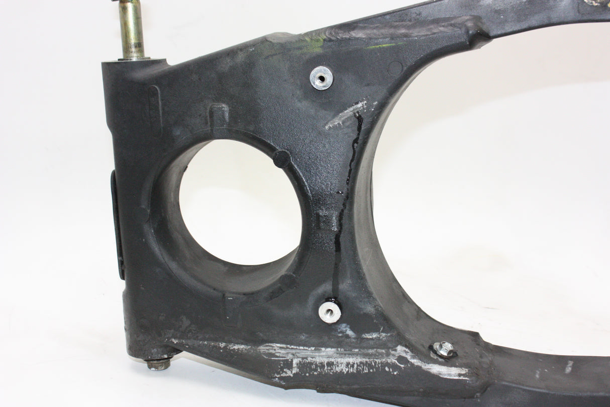 2004 Triumph Daytona 600 OEM REAR SWINGARM BACK SUSPENSION SWING ARM