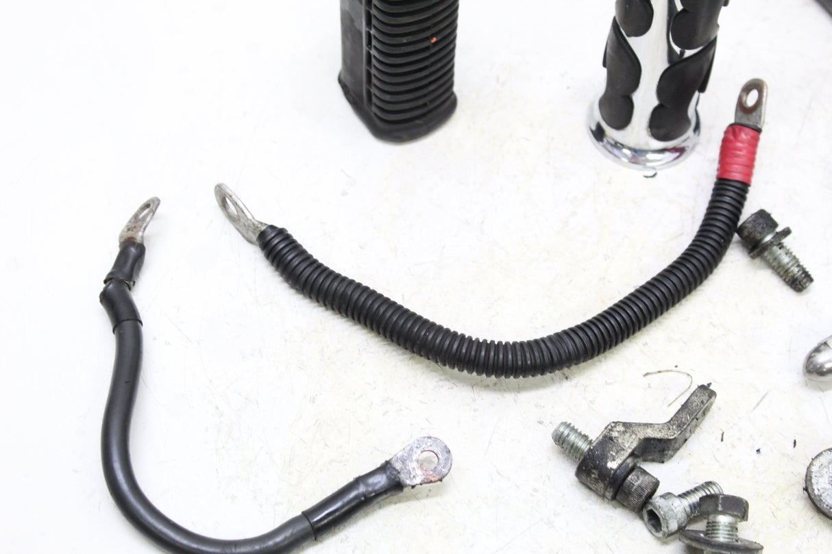 2000 Harley-Davidson Softail Deuce FXSTD OEM BOLT SET MISC
